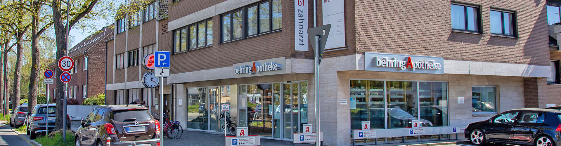 Behring Apotheke Aussenansicht